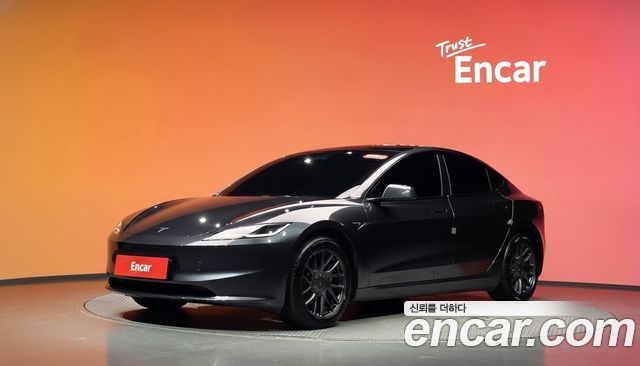 Tesla Model 3 — exterior