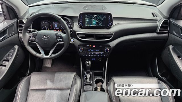 Hyundai Tucson — interior