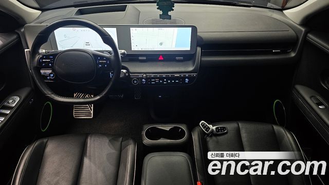 Hyundai IONIQ 5 — interior