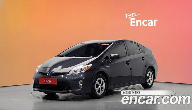 Toyota Prius — exterior