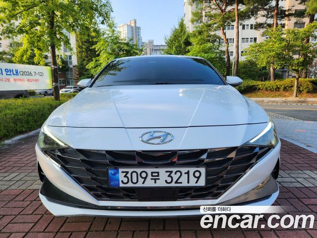 Hyundai Avante — exterior