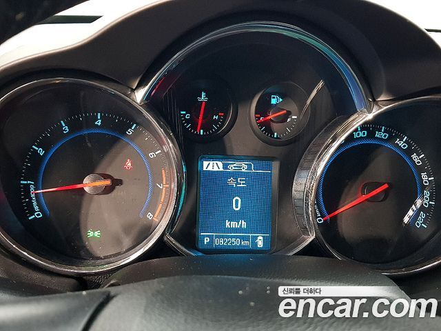 Chevrolet Korea Cruze — interior