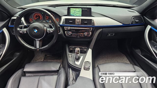 BMW 3 Series — interior