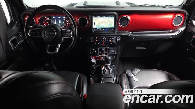 Jeep Gladiator — interior