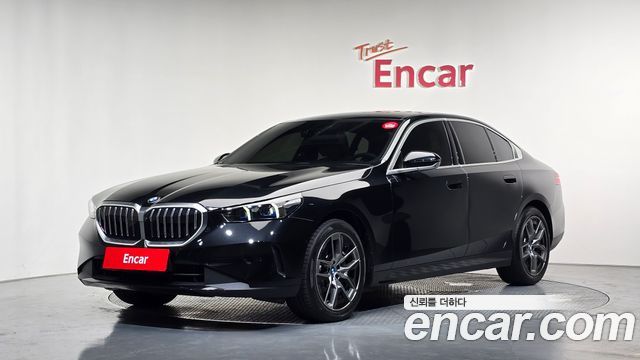 BMW 5 Series — exterior