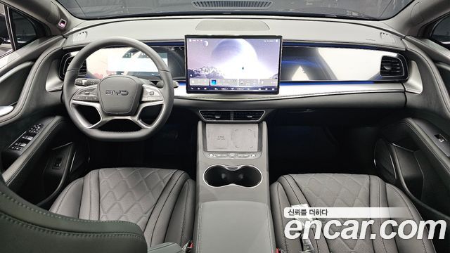 BYD Sea Lion 7 — interior
