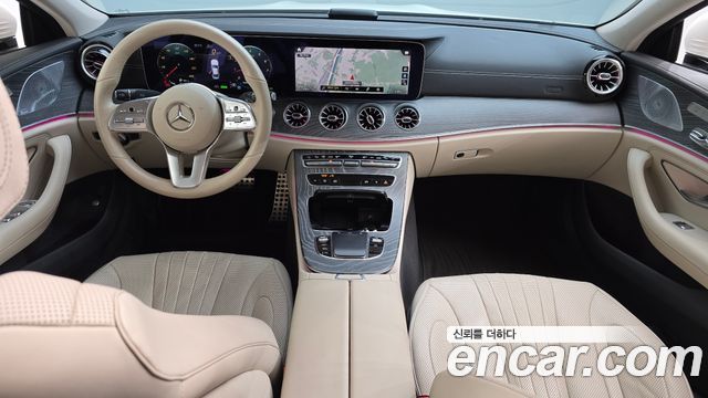 Mercedes-Benz CLS-Class — interior