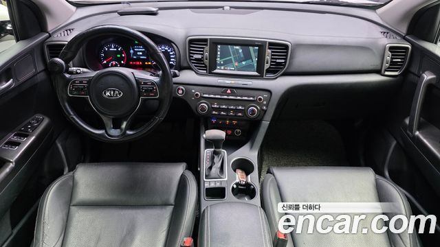 Kia Sportage — interior