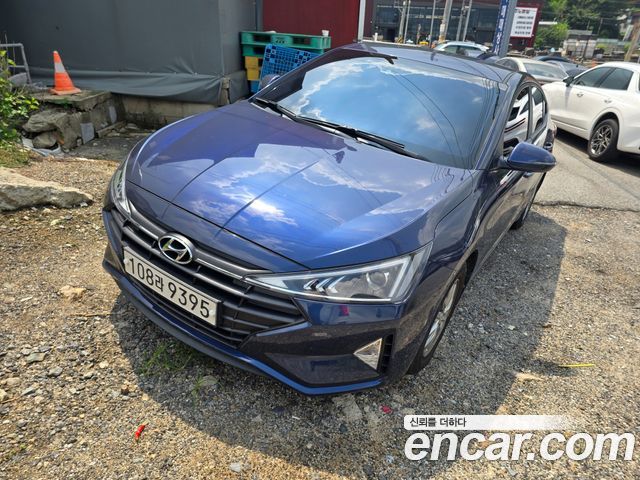 Hyundai Avante — exterior