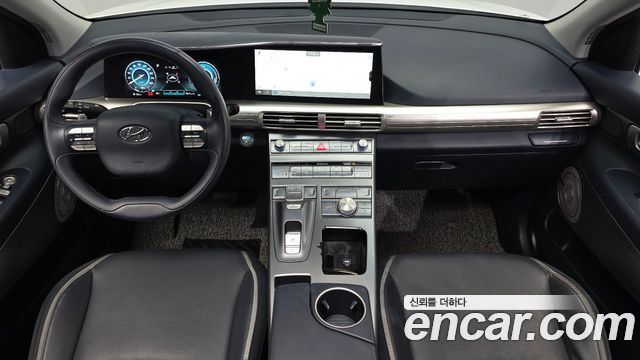 Hyundai Nexo — interior