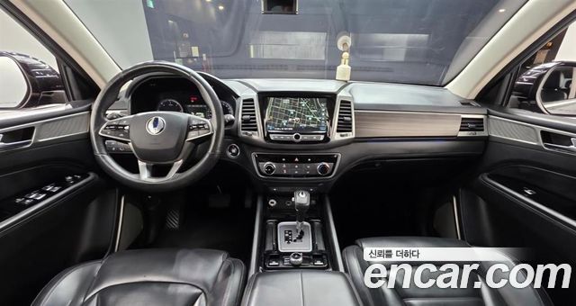 KG Mobility Rexton — interior