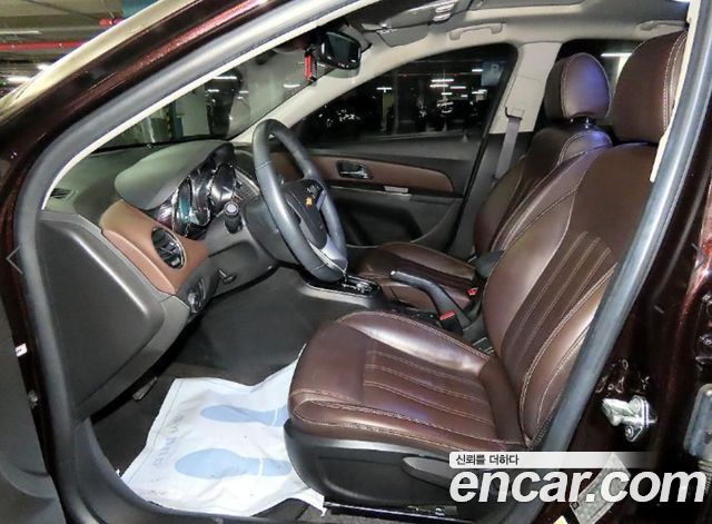Chevrolet Korea Cruze — interior
