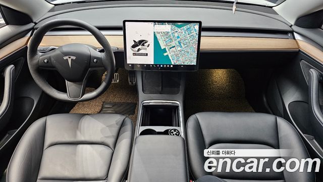 Tesla Model 3 — interior