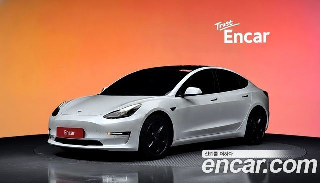 Tesla Model 3 — exterior