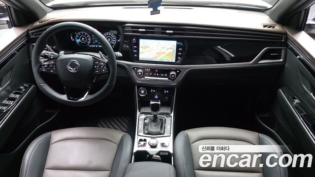 KG Mobility Korando — interior