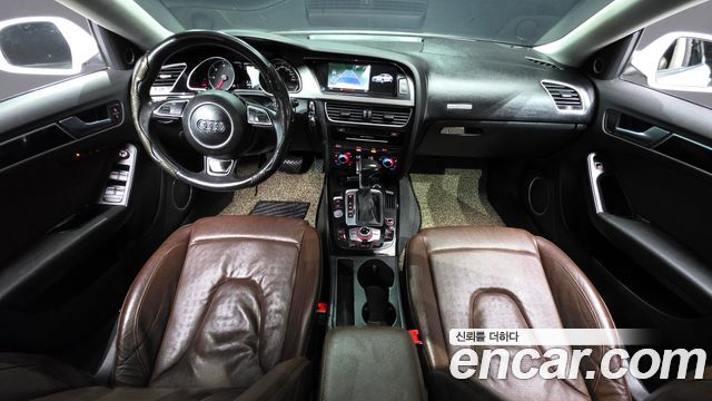 Audi A5 — interior