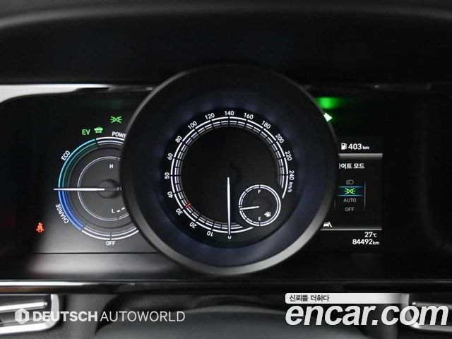 Hyundai Avante — interior