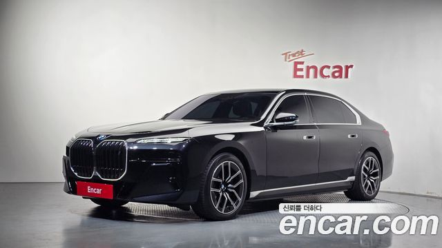 BMW i7 — exterior