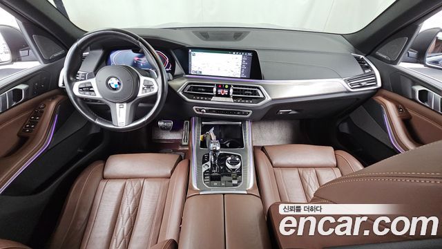 BMW X5 — interior