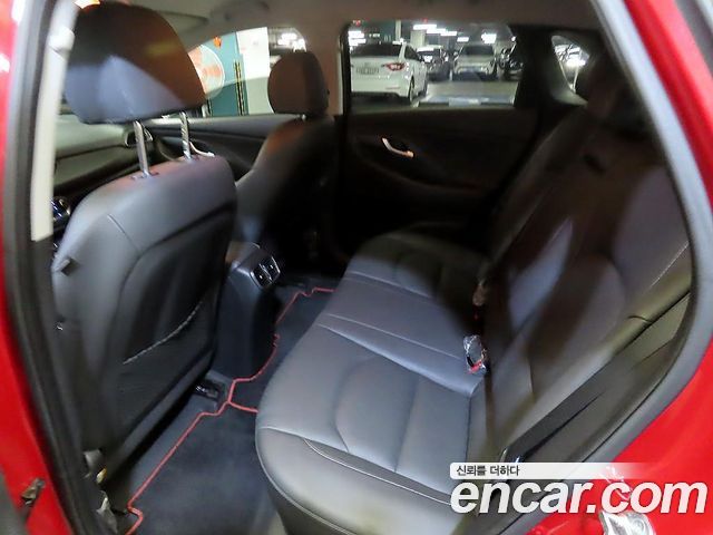 Hyundai i30 — interior