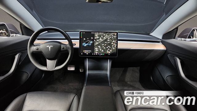 Tesla Model 3 — interior