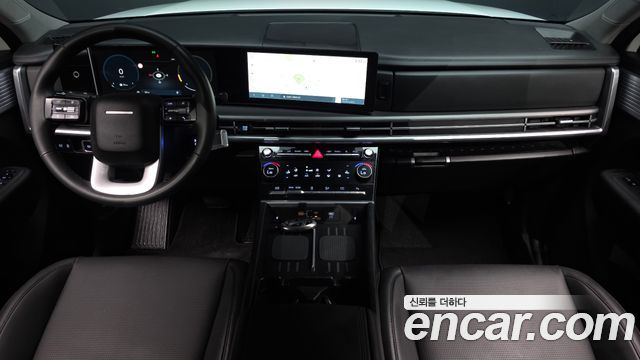 Hyundai Santa Fe — interior