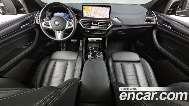 BMW X4 — interior