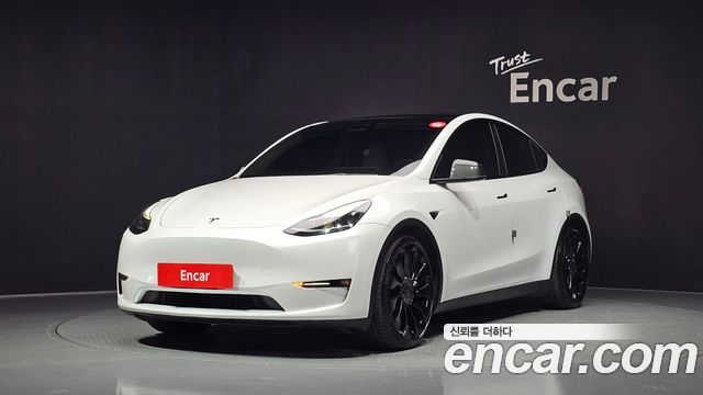Tesla Model Y — exterior