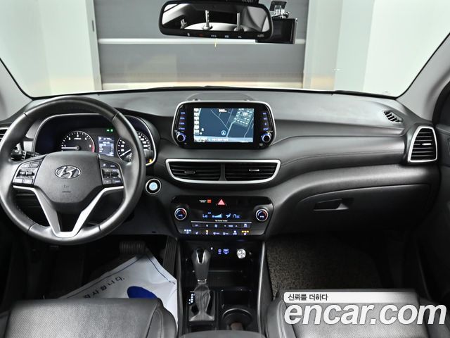 Hyundai Tucson — interior