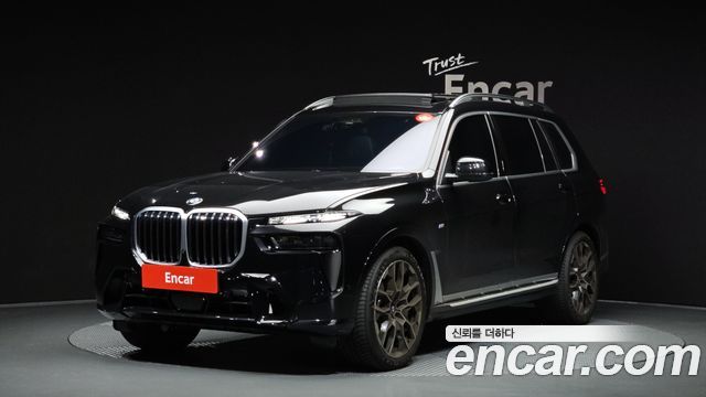 BMW X7 — exterior