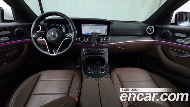 Mercedes-Benz E-Class — interior