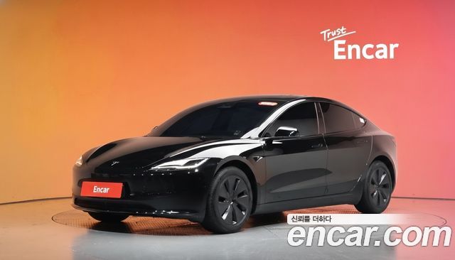 Tesla Model 3 — exterior