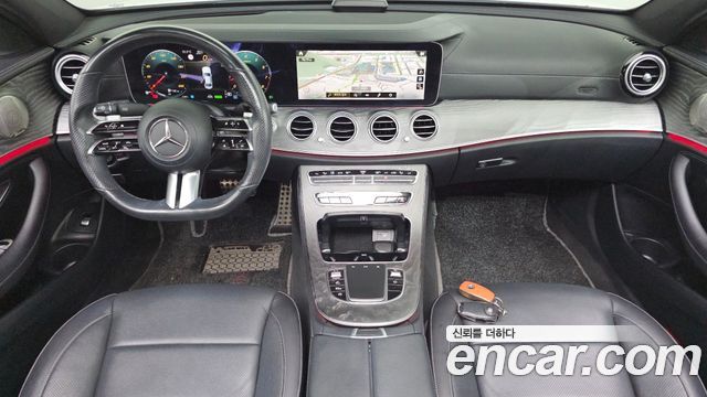 Mercedes-Benz E-Class — interior