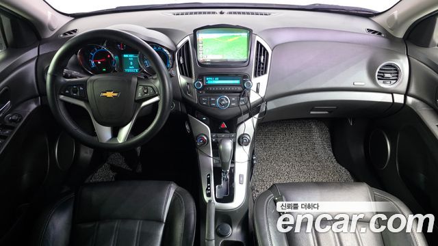 Chevrolet Korea Cruze — interior