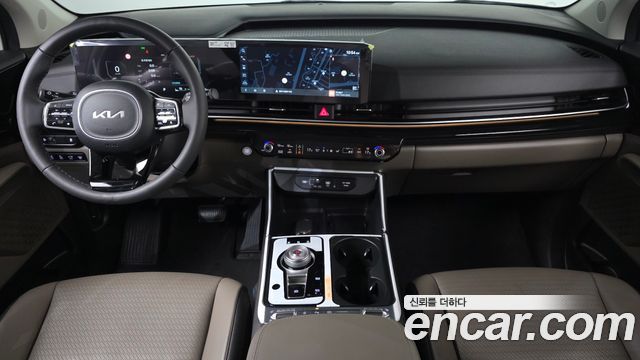 Kia Carnival — interior