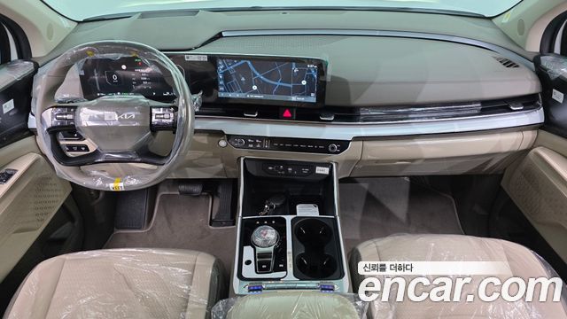 Kia Carnival — interior