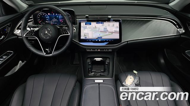 Mercedes-Benz E-Class — interior