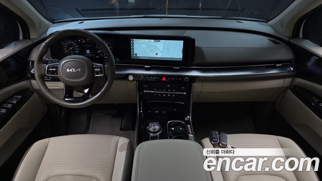 Kia Carnival — interior