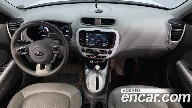 Kia Soul — interior