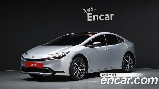 Toyota Prius — exterior