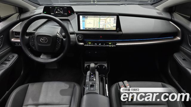 Toyota Prius — interior