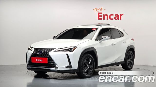 Lexus UX — exterior
