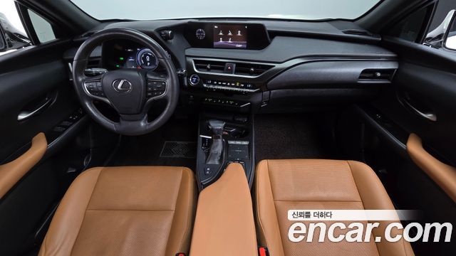 Lexus UX — interior