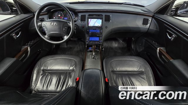 Hyundai Grandeur — interior