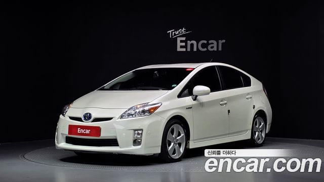 Toyota Prius — exterior