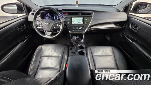 Toyota Avalon — interior