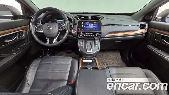Honda CR-V — interior