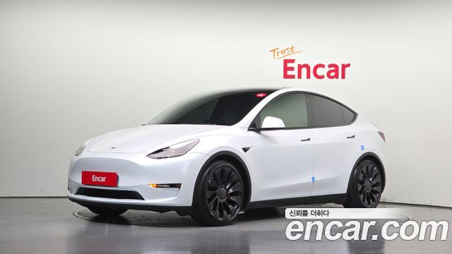 Tesla Model Y — exterior