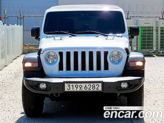 Jeep Wrangler — exterior