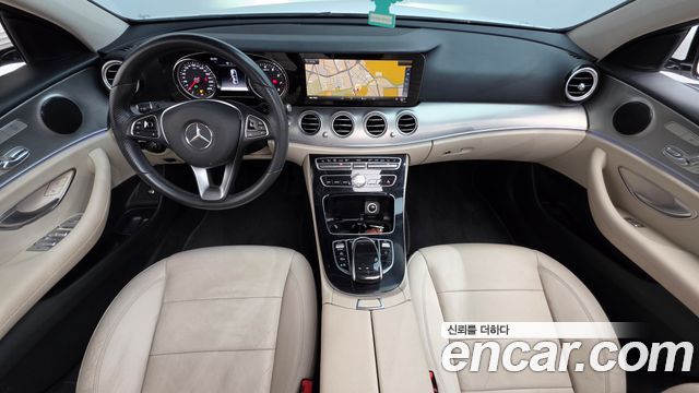 Mercedes-Benz E-Class — interior